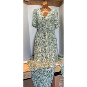Kranda Floral Maxi Dress Green White Smocked Waist V-Neck Short Sleeve Large NWT